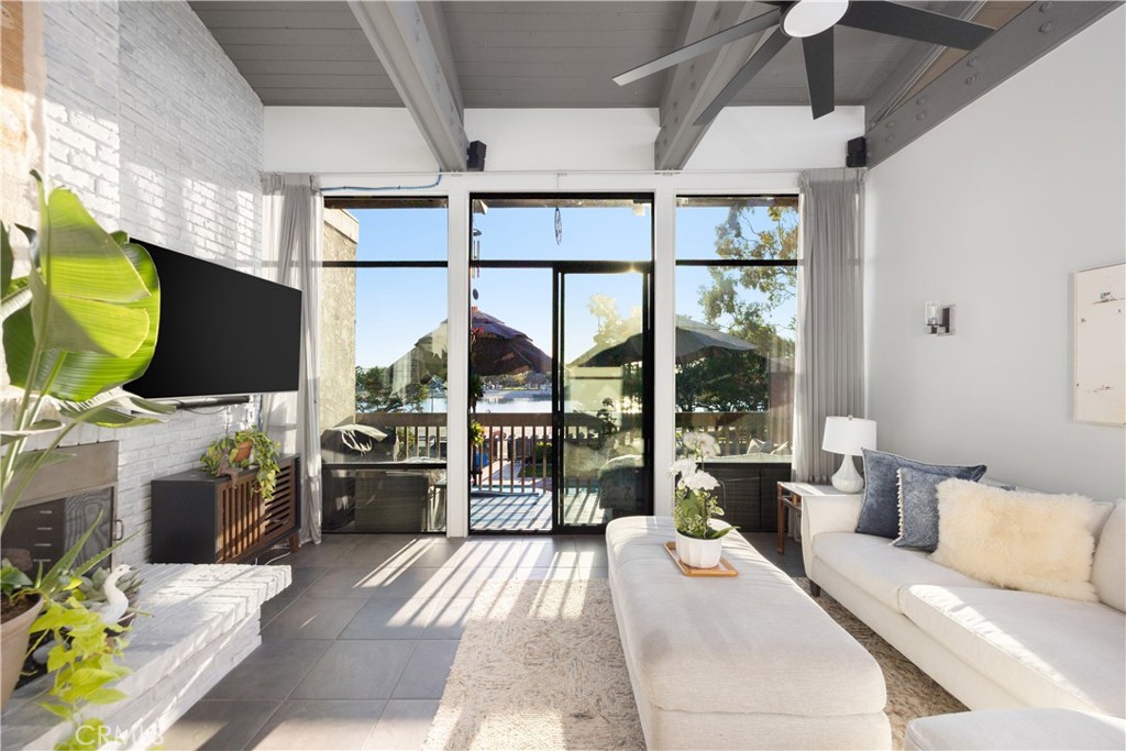 5322 Marina Pacifica Drive S