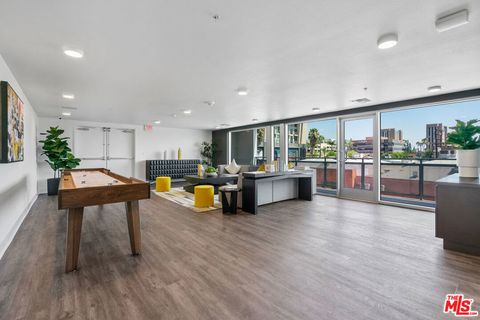 Photo of 325 N First Street #518, Burbank, CA 91502 (MLS # 26650133)