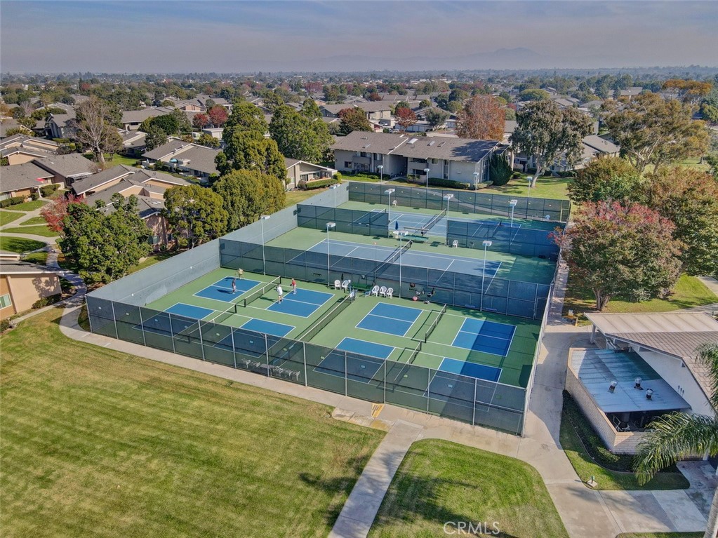 Huntington Landmark Townhomes (HLAN) - Residential