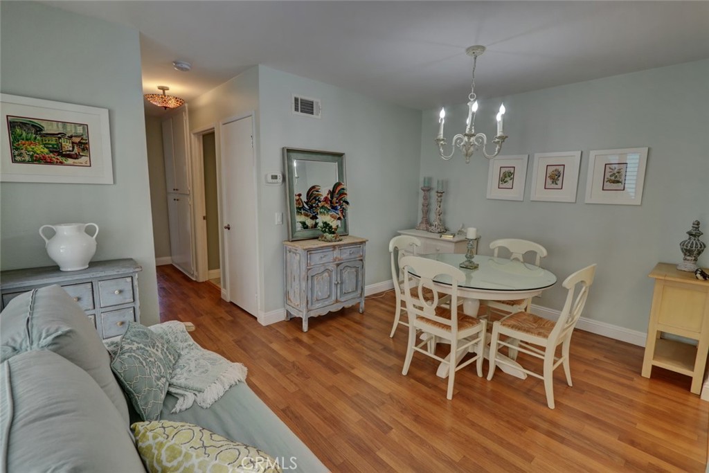 Huntington Landmark Townhomes (HLAN) - Residential
