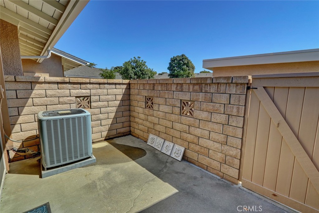 Huntington Landmark Townhomes (HLAN) - Residential