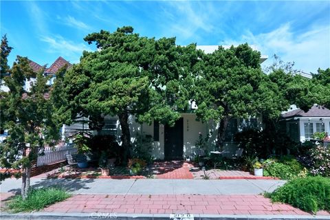 Photo of 2120 Miramar Dr, Newport Beach, CA 92661 (MLS # NP26054661)