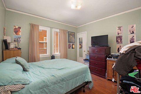 Tiny photo for 2664 S Redondo Boulevard, Los Angeles, CA 90016 (MLS # 26973861)