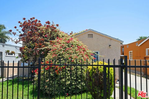 Tiny photo for 2664 S Redondo Boulevard, Los Angeles, CA 90016 (MLS # 26973861)