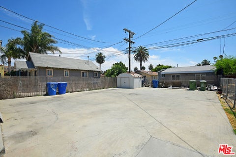 Tiny photo for 2664 S Redondo Boulevard, Los Angeles, CA 90016 (MLS # 26973861)