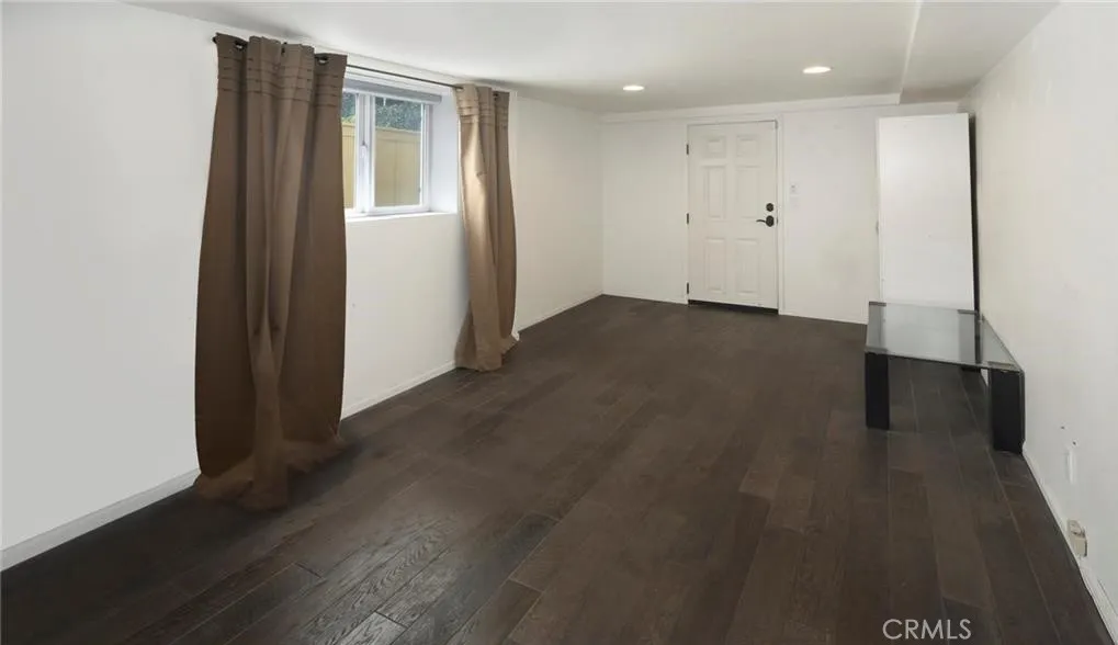 Laguna Beach, California 92651, United States, 2 Bedrooms Bedrooms, ,2 BathroomsBathrooms,Residential,Active,162030