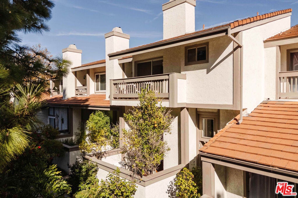 17158 Palisades Circle, Pacific Palisades CA 90272