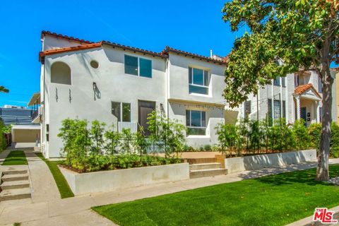 Photo of 1129 S Citrus Avenue, Los Angeles, CA 90019 (MLS # 26670453)