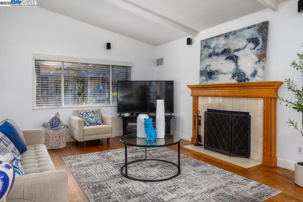 CASTRO VALLEY - Residential