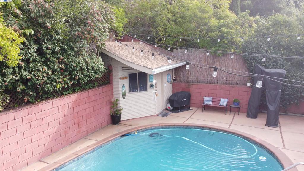 CASTRO VALLEY - Residential