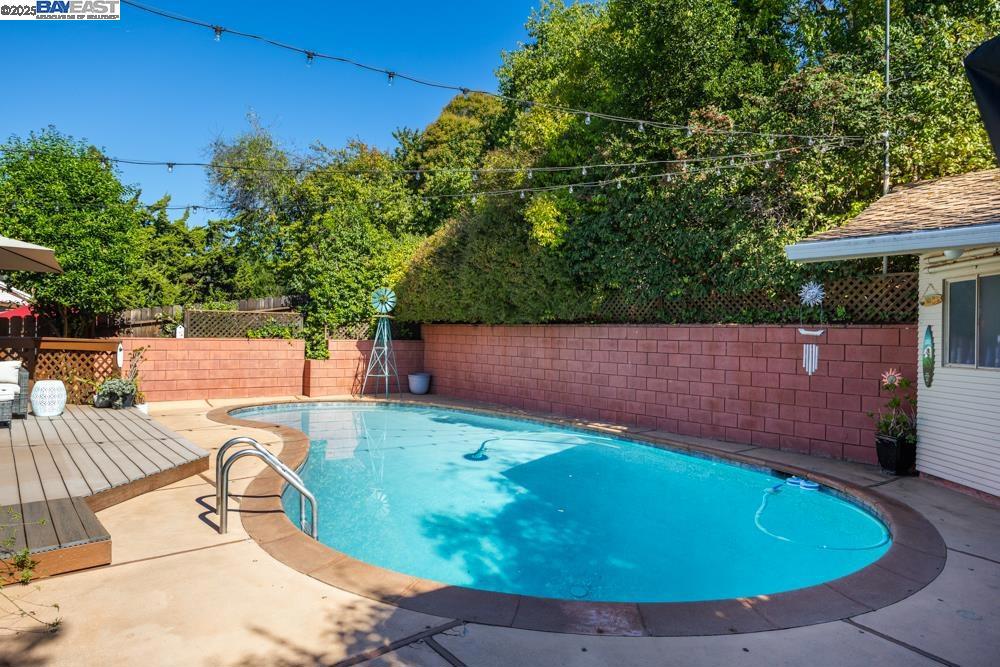 CASTRO VALLEY - Residential