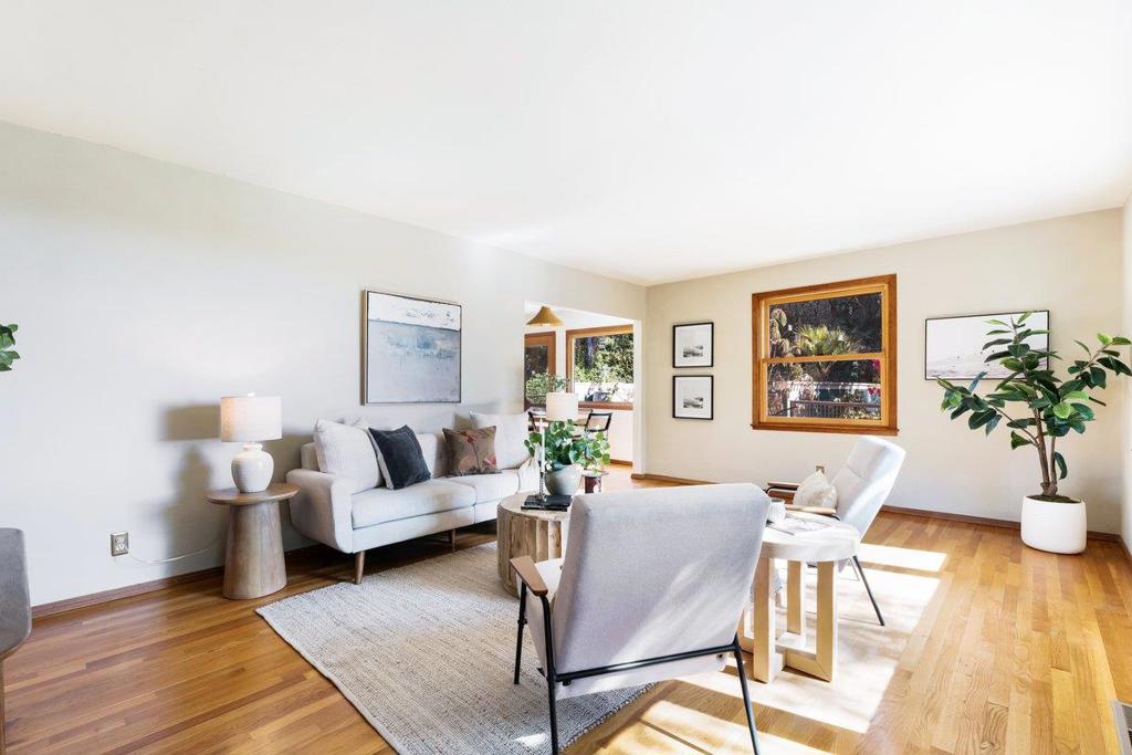 3085 Mar Vista Drive
