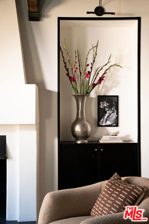 5308 Hillcrest Drive