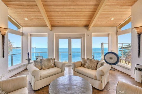 Photo of 31532 Victoria Point Rd, Malibu, CA 90265 (MLS # OC26084966)