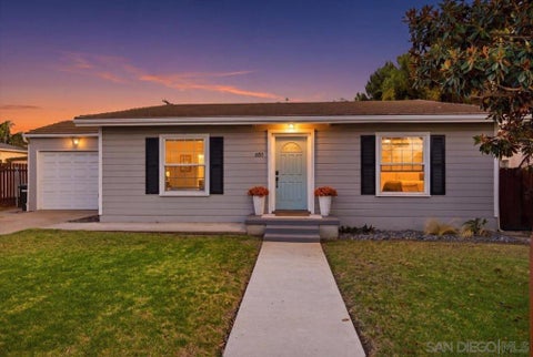 Photo of 651 Thorn Street ST, Imperial Beach, CA 91932 (MLS # 260019209SD)