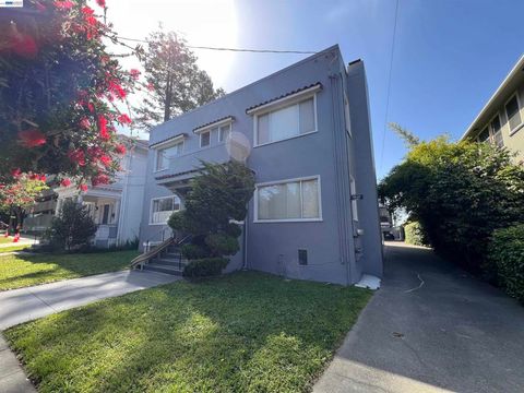 Photo of 2418 Ashby Ave, Berkeley, CA 94705 (MLS # 41131691)