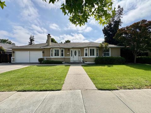 Photo of 1386 Flora Avenue, San Jose, CA 95130 (MLS # ML82047042)