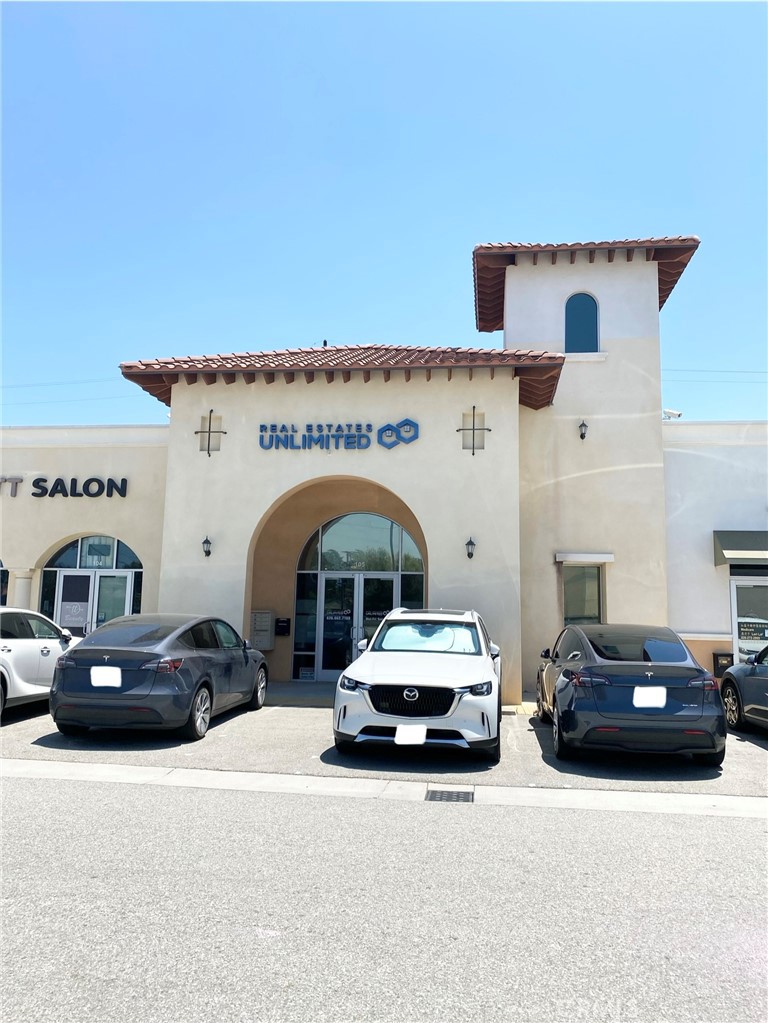 Well known 168 Las Tunas Drive in Arcadia , Shopping Center Anchored by CVS Pharmacy, BBQ Restaurant, Hop Cafe , T & T Beauty, Real Estate Unlimited, Ming Long Insurance, Champion Chinese Restaurant, Envie Nail Lounge, T & T Spa , READY TO MOVE IN TODAY ! Unit 105 Well position in the Center, Great Exposure and Great Signage , Beautiful reception area , Open Floor Plan, Glass Partitions, Two Separate Offices Plus One meeting room, Easy To Show, call now. won't last , must act now, absolute NNN lease. Short Term Lease will be considered.