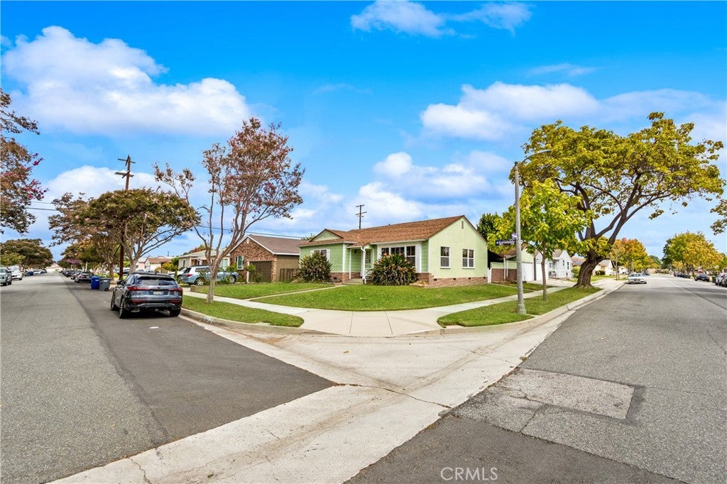 5102 Levelside Avenue