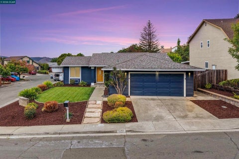 Photo of 452 Lori Dr DR, Benicia, CA 94510 (MLS # 41148731)