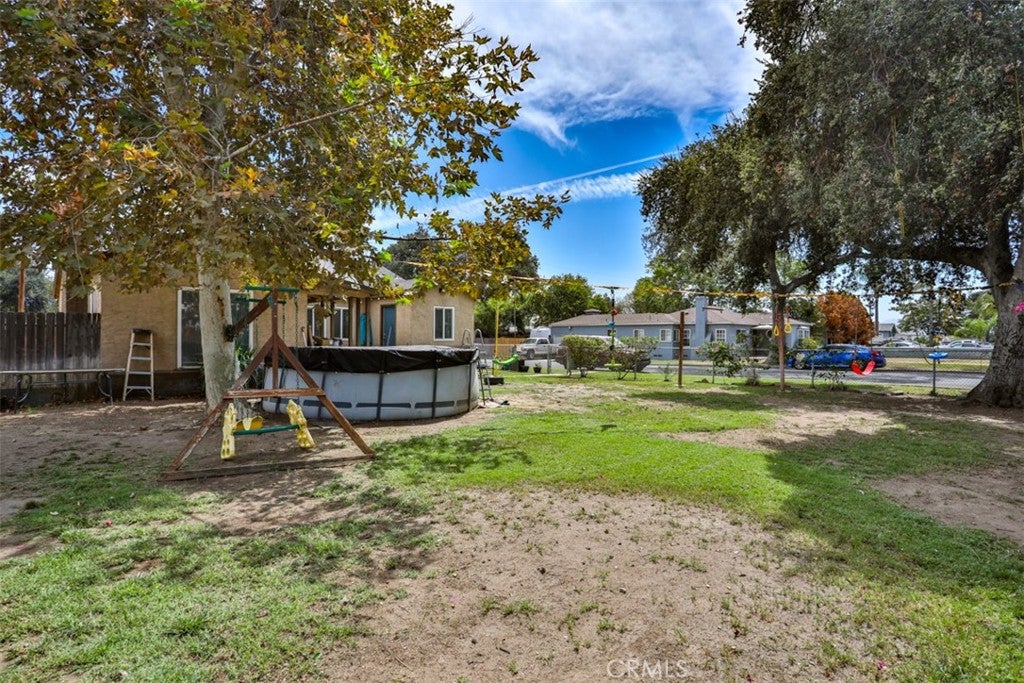 2429 Serrano Road