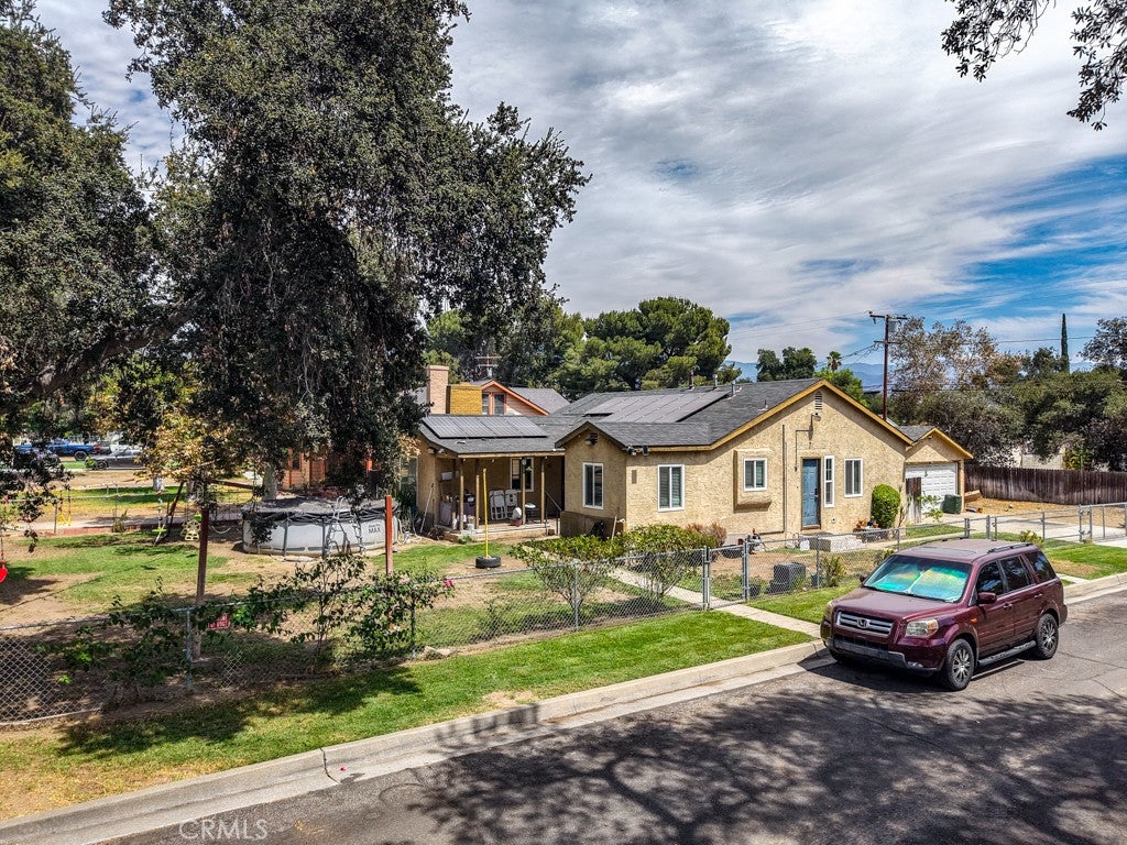 2429 Serrano Road