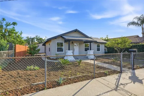 570 E 9th St, Pomona, CA 91766 - MLS#: TR26047195