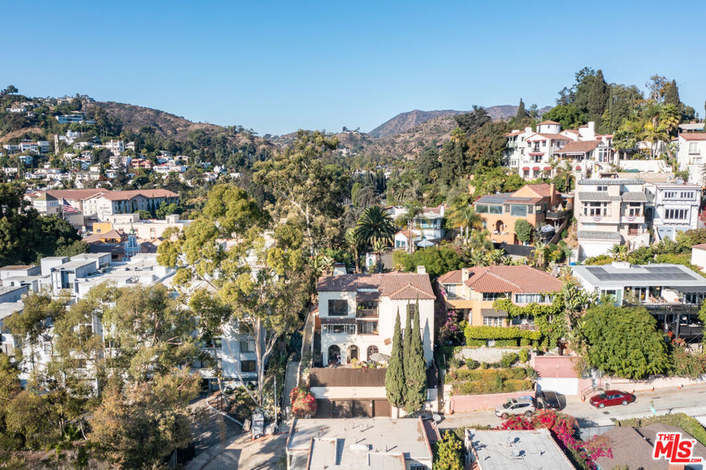 Properties 2 6689 Emmet Terrace