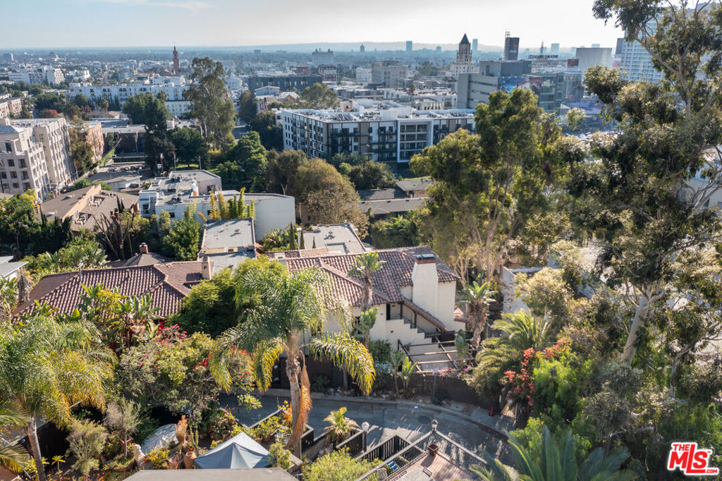 Properties 1 6689 Emmet Terrace