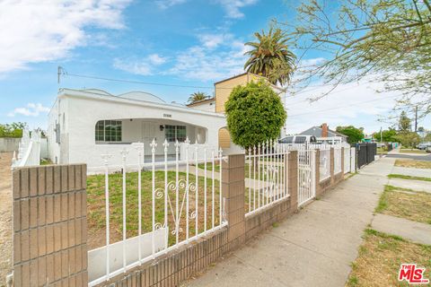 Photo of 154 W 104th Street, Los Angeles, CA 90003 (MLS # 26792481)