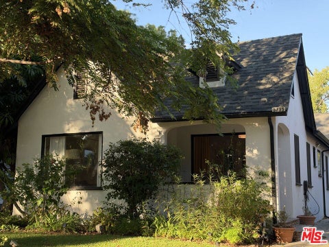 Photo of 3735 Edenhurst Avenue, Los Angeles, CA 90039 (MLS # 26997619)