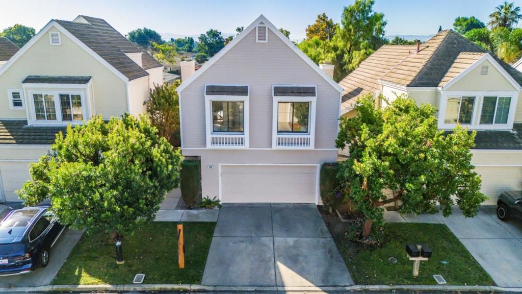 Photo of 468 Glenmoor Circle, Milpitas, CA 95035 (MLS # ML82024923)