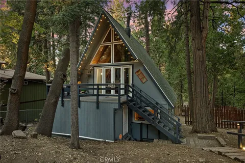 31354 Overhill Drive, Running Springs, CA 92382 - MLS#: TR25191280