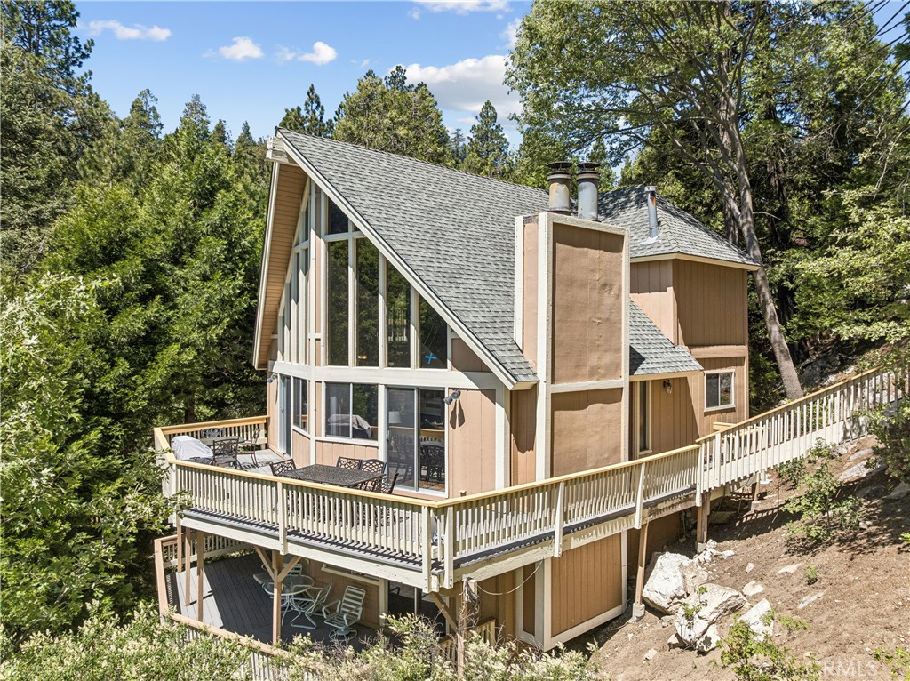 27495 Cedarwood Drive