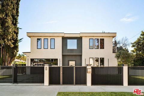 12952 Huston Street Sherman Oaks CA 91423