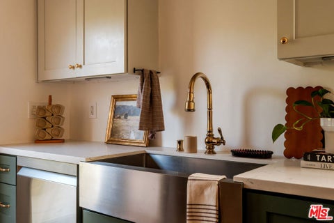 Tiny photo for 643 N Vendome Street, Los Angeles, CA 90026 (MLS # 26843075)