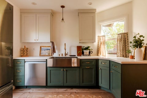 Tiny photo for 643 N Vendome Street, Los Angeles, CA 90026 (MLS # 26843075)