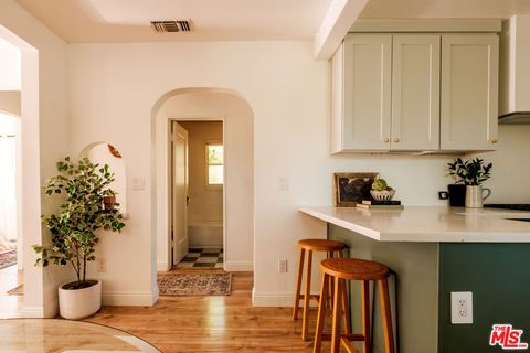 Tiny photo for 643 N Vendome Street, Los Angeles, CA 90026 (MLS # 26843075)