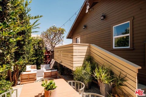 Tiny photo for 643 N Vendome Street, Los Angeles, CA 90026 (MLS # 26843075)