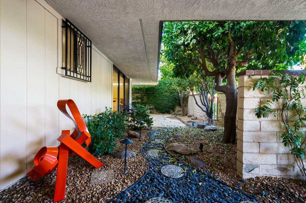 The Springs C.C. - Residential Lease