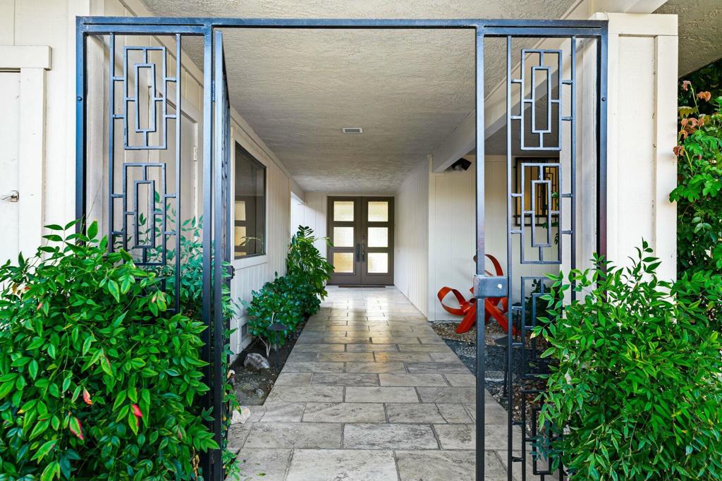 The Springs C.C. - Residential Lease