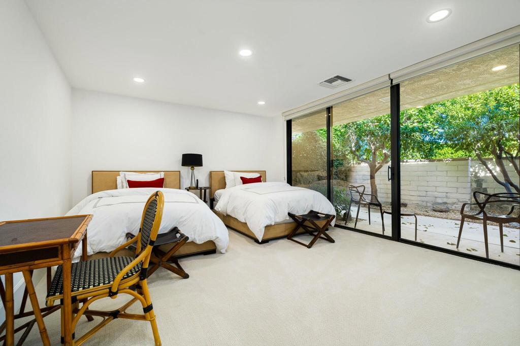 The Springs C.C. - Residential Lease