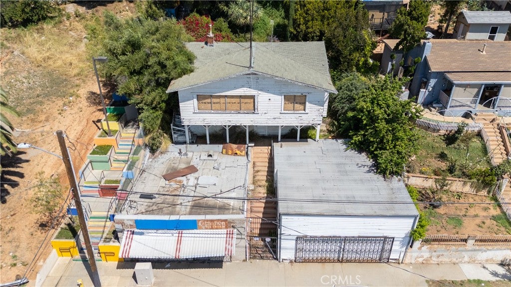 3303 Floral Drive