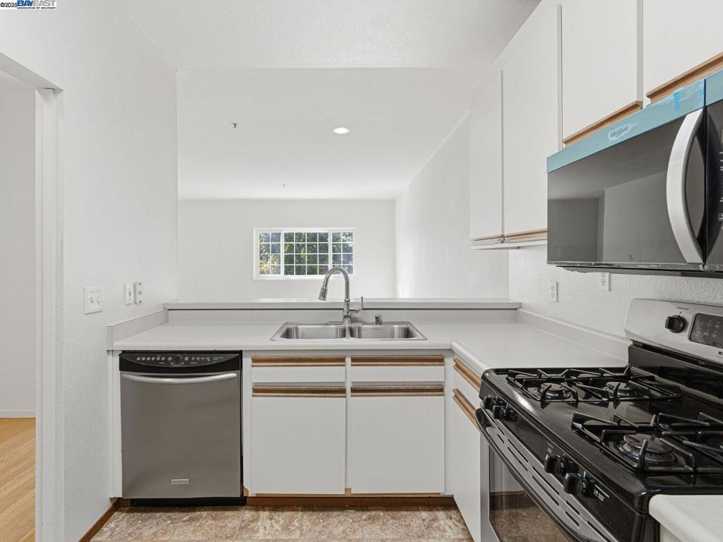 EL CERRITO - Residential