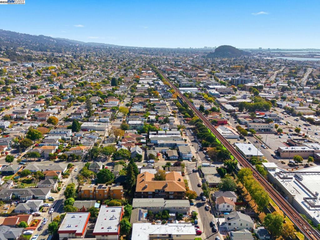 EL CERRITO - Residential