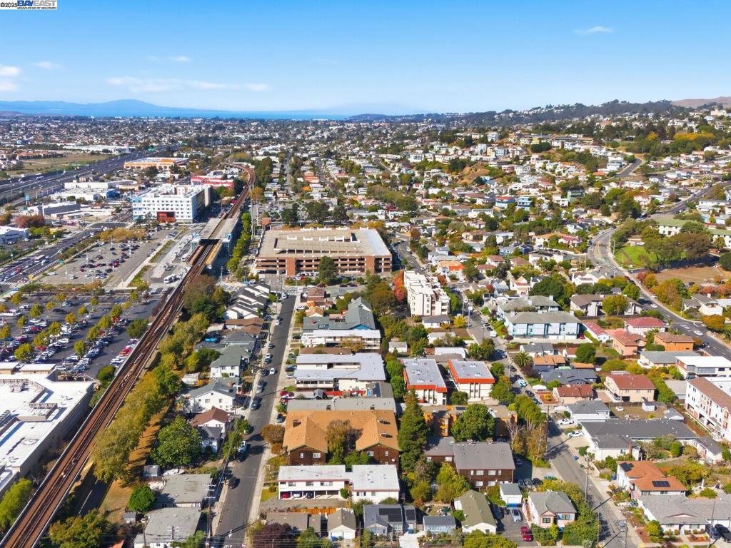 EL CERRITO - Residential