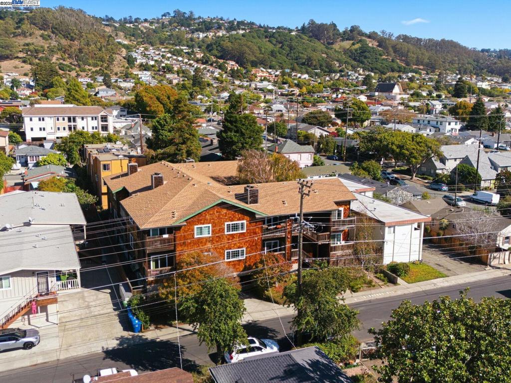 EL CERRITO - Residential