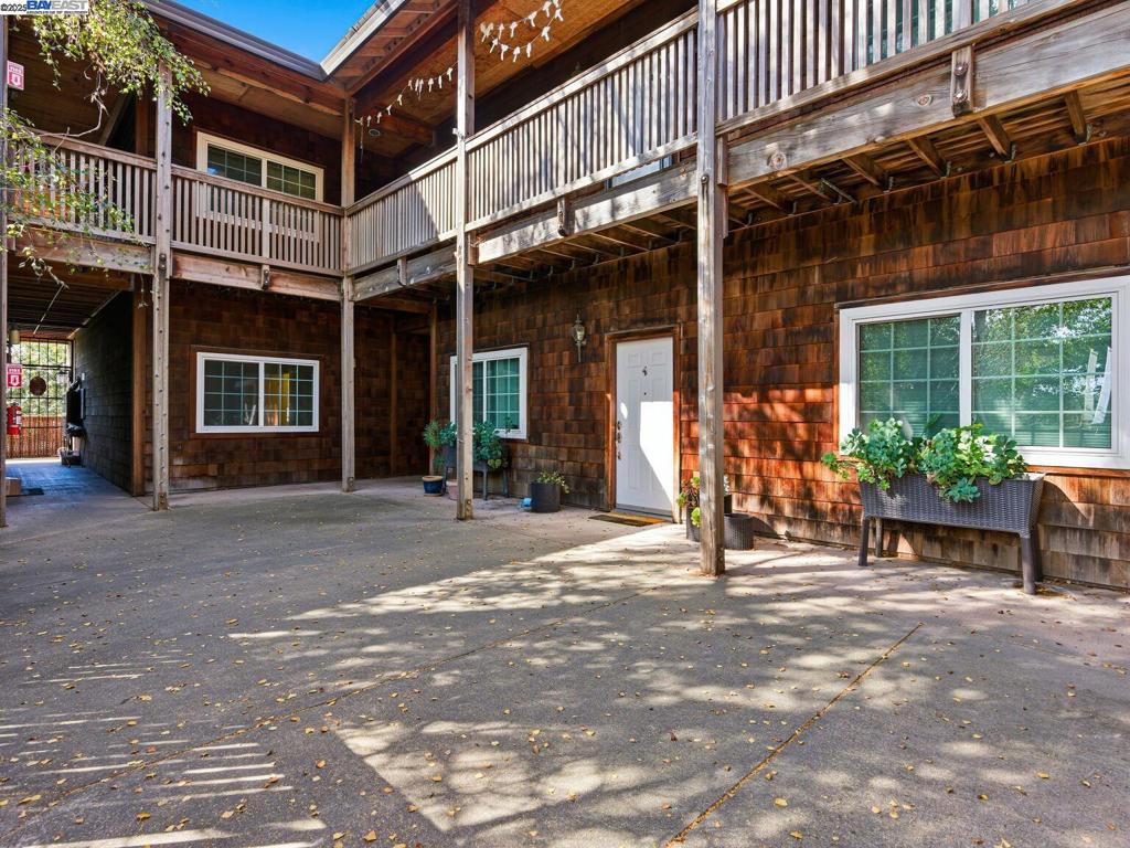 EL CERRITO - Residential