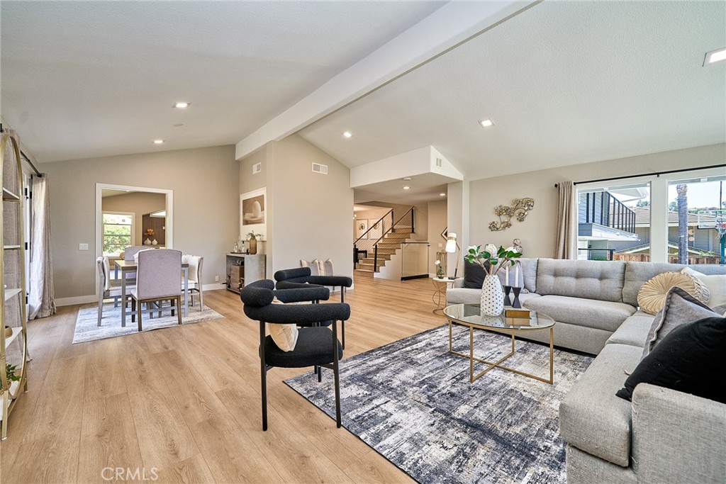 10392 Shadyridge