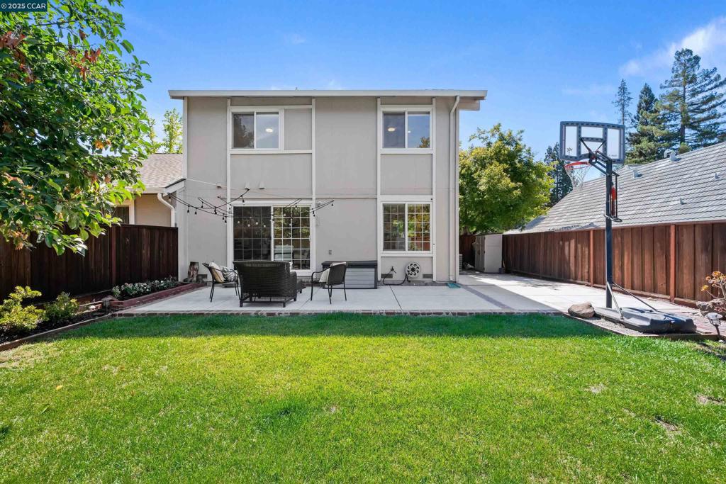 SYCAMOOMES - Residential Lease